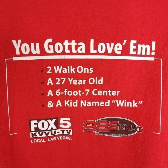 UNLV Runnin Rebels T Shirt Vintage Y2K NCAA Basketball Wink Adams Mens Size XL - Picture 4 of 6